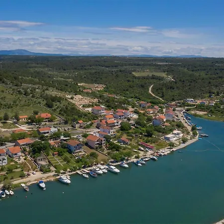 Gorgeous In With Wifi Holiday home *